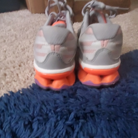 Nike size 6.5 - Picture 4 of 6